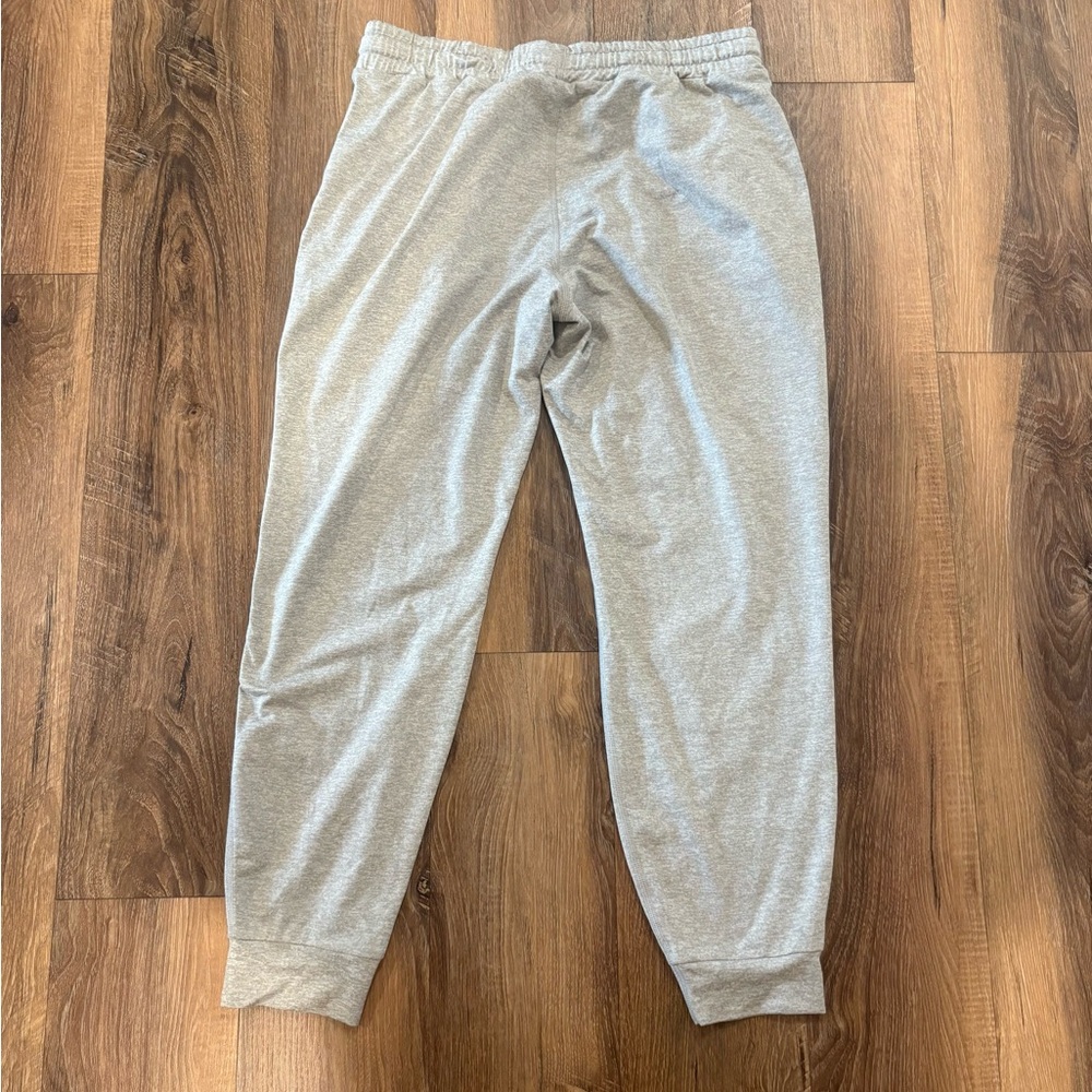 Vuori Heather Gray Performance Joggers - Picture 4 of 5